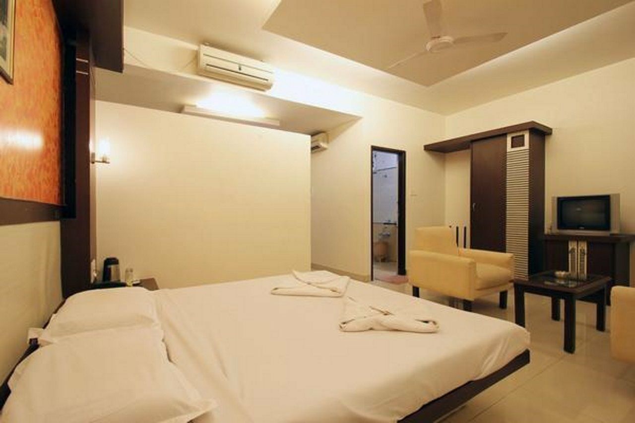 Hotel Golden Residency Bengaluru Kültér fotó